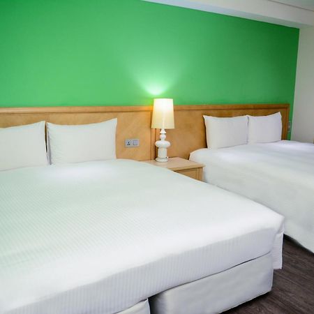 Green World Triple Beds Taipei Luaran gambar