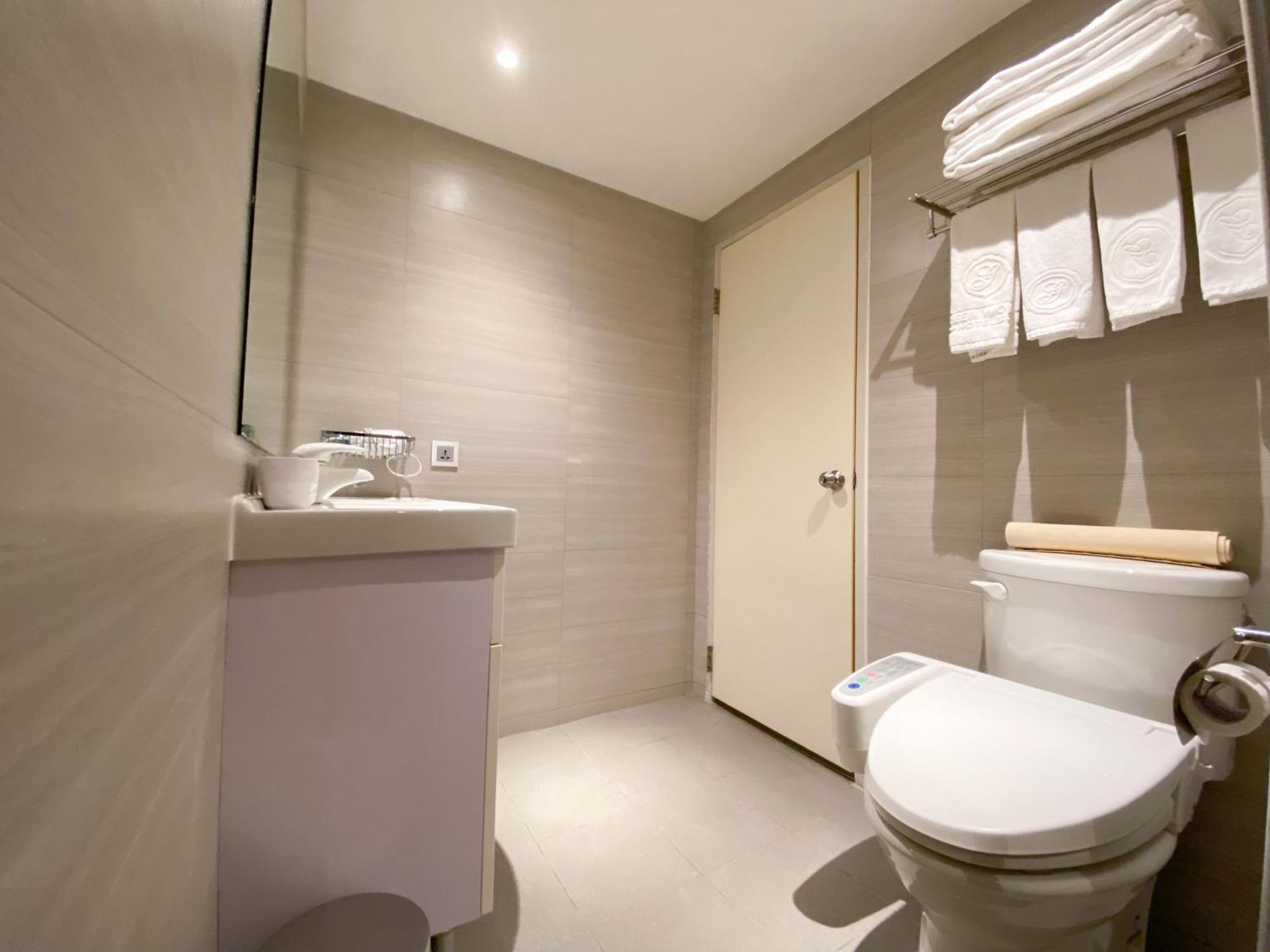 Green World Triple Beds Taipei Bilik gambar