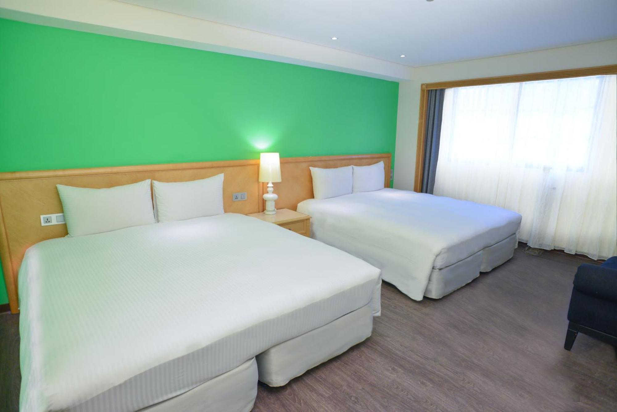 Green World Triple Beds Taipei Luaran gambar